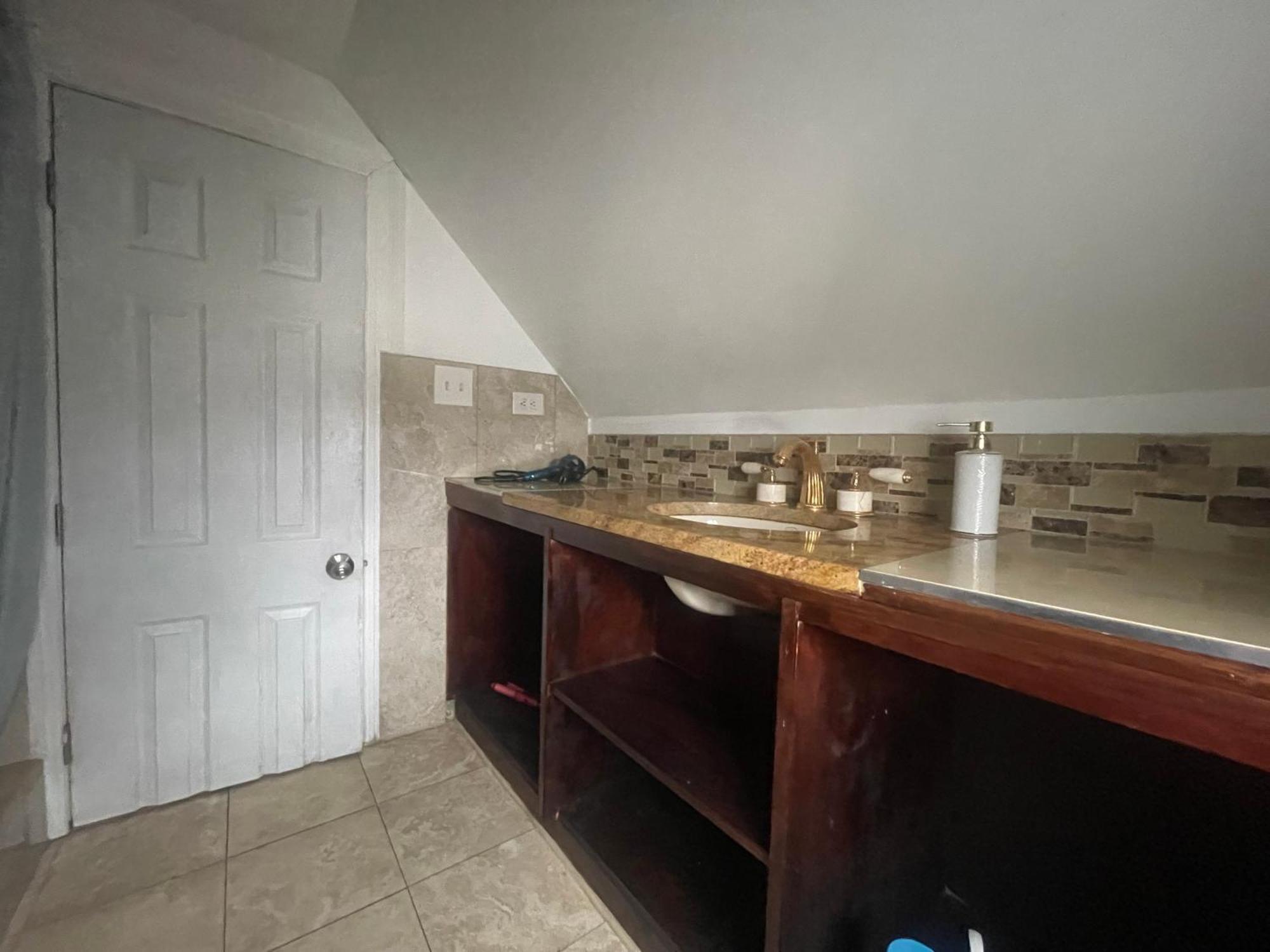 Private Loft 5 Min Away From Lga Lejlighed New York Eksteriør billede